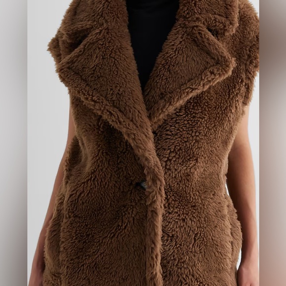 Express Teddy Cinched Back Vest - Picture 7 of 12